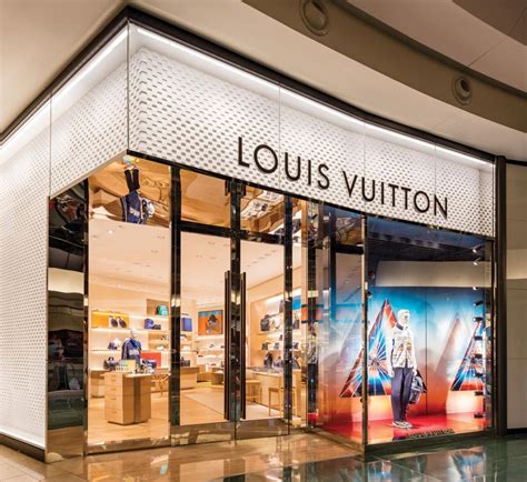 louis vuitton 12 oaks mall|louis vuitton store locations.